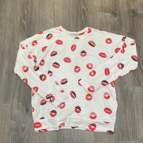 PJ Salvage Tops - LIPS 👄 SZ. Oversized XS